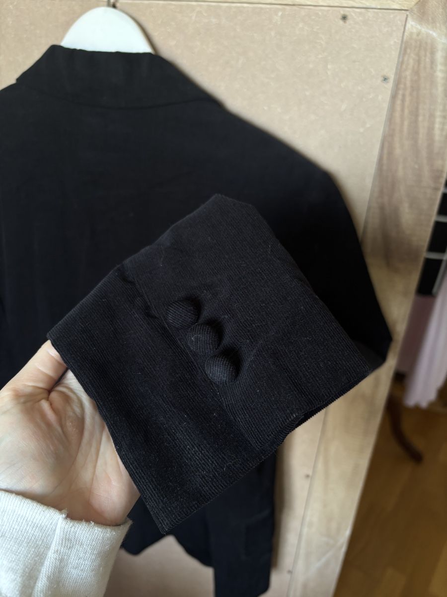 H&M Giacche: Blazer en velours côtelé coton S – Usato da St-Saphorin-Lavaux venduto da selb94 4