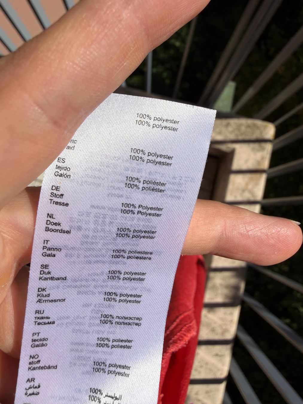 Maje Vestiti: Amore Kleid mit Schmetterlingsärmeln – Usato da Zürich venduto da serendipity. 2