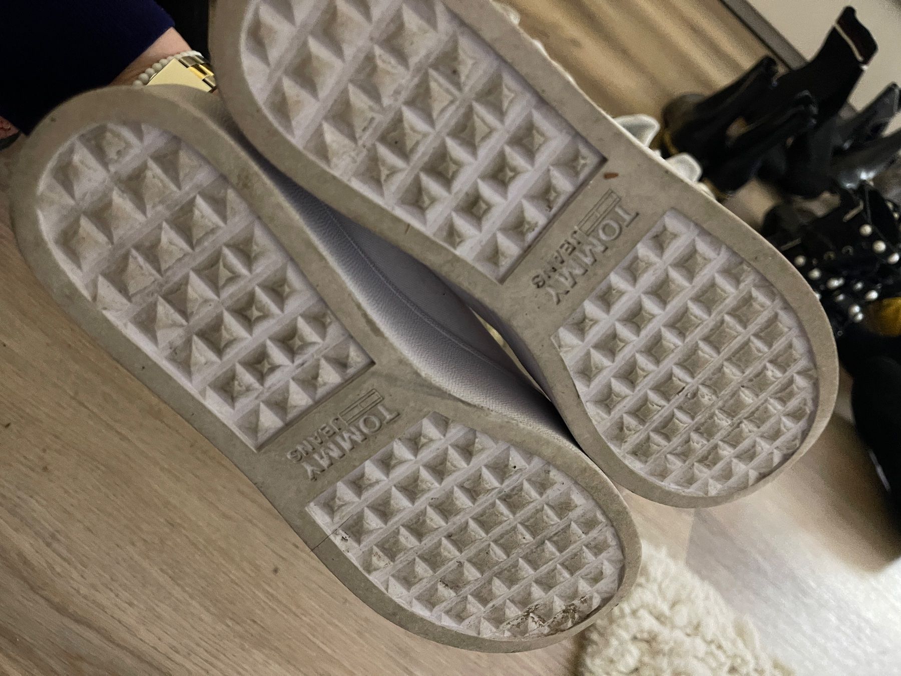 Tommy Hilfiger Scarpe da donna: Tommy Hilfiger Sneaker 38 – Usato da Winterthur venduto da mje_t9cr 3