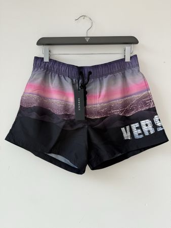 Bellissimo costume da bagno per uomo a pantaloncino