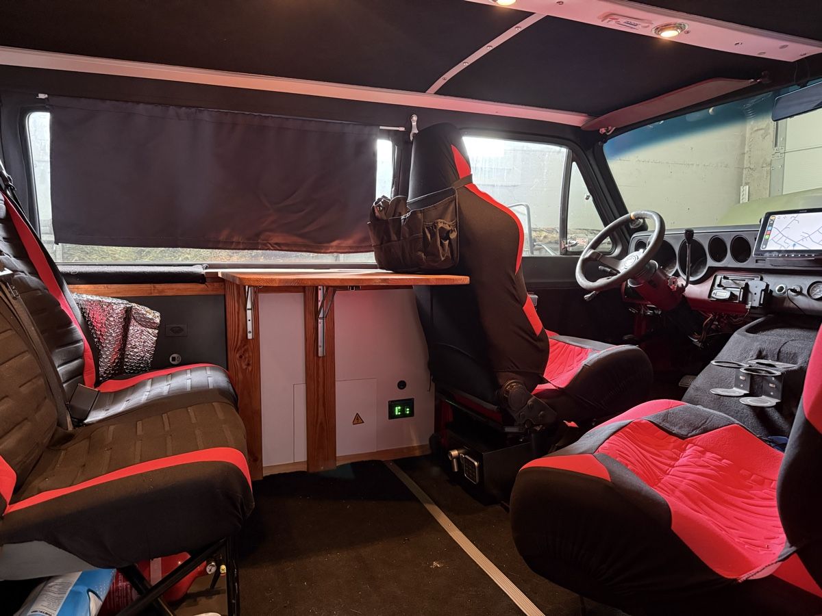 Veicoli da campeggio: Mowag 4x4 V8 Dodge B300 A8 Camper lange Version – Usato da Aesch LU venduto da Easykiwi 6