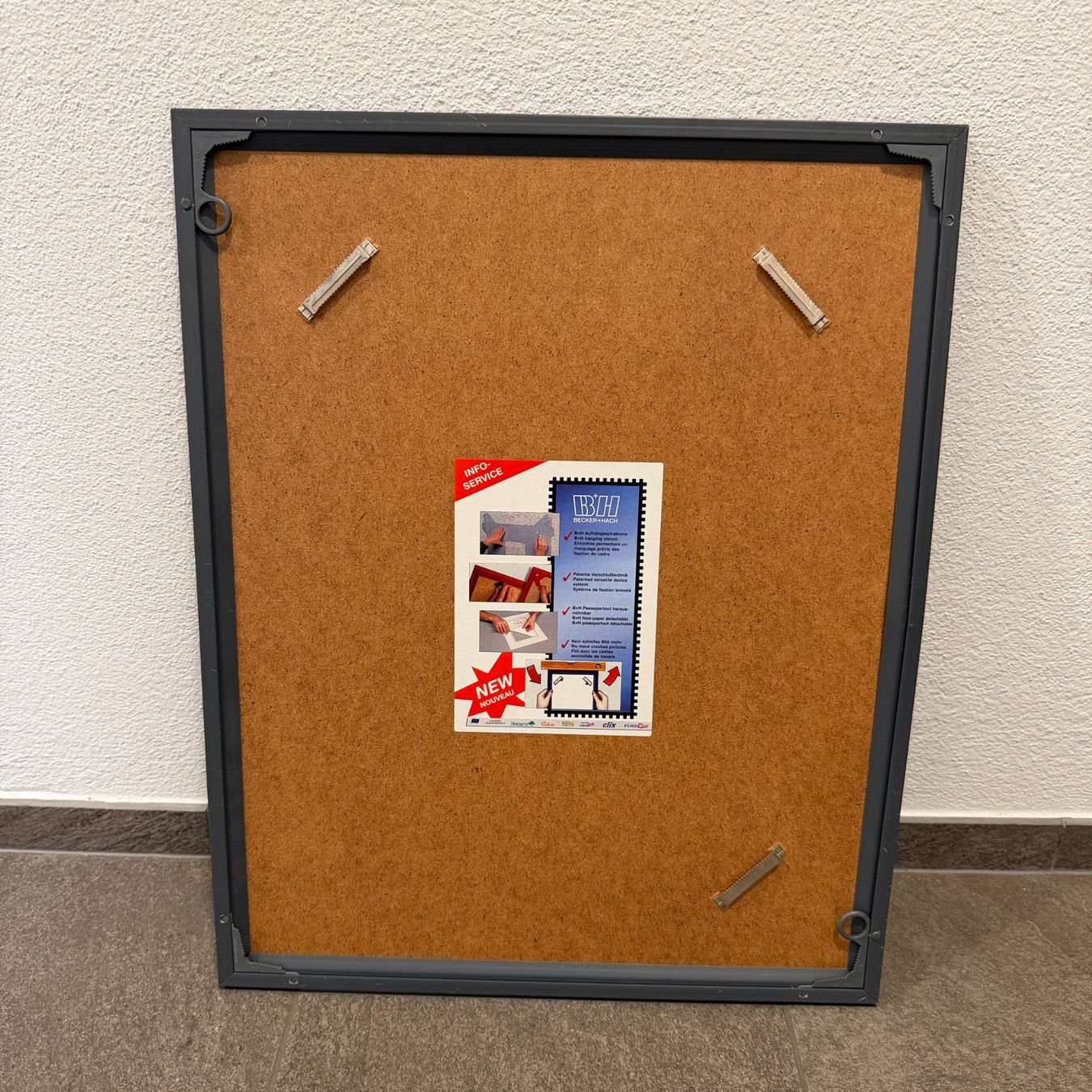 Cornici: Bilderrahmen 40 x 50 cm schwarz – Usato da Balzers venduto da dassandro 1