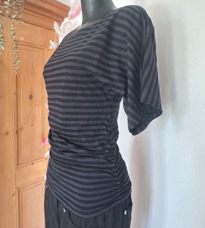 TOP 💜 Gr S/36 Shirt figurbetont gestreift schwarz anthrazit