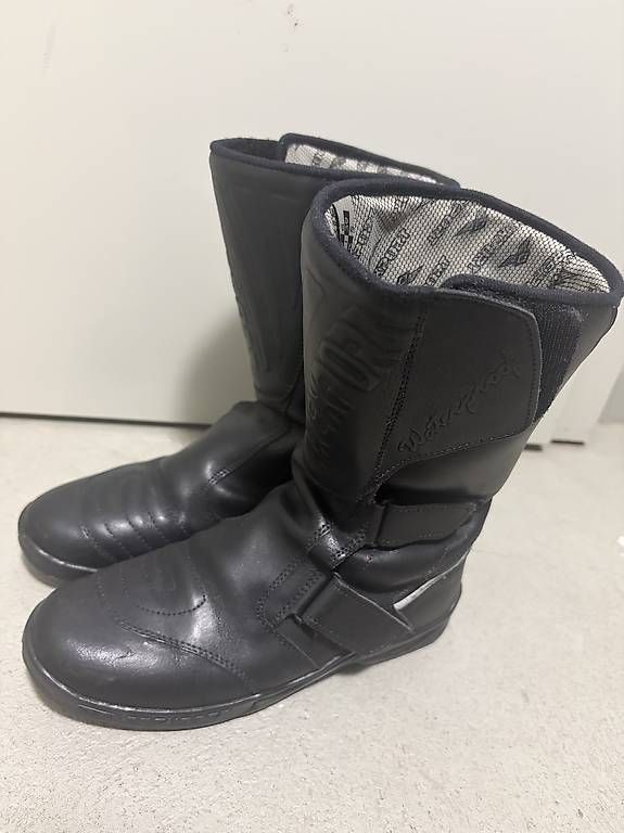 Scarpe da donna: Motorrad Schuhe / Töffschuhe Gr. 39/40 – Usato da Zürich venduto da mel_wdn7 2