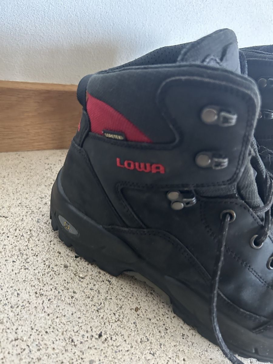Lowa Chaussures hommes: Wanderschuhe Gr. 42 – D'occasion à Wolfhausen par eil_jc5j 1