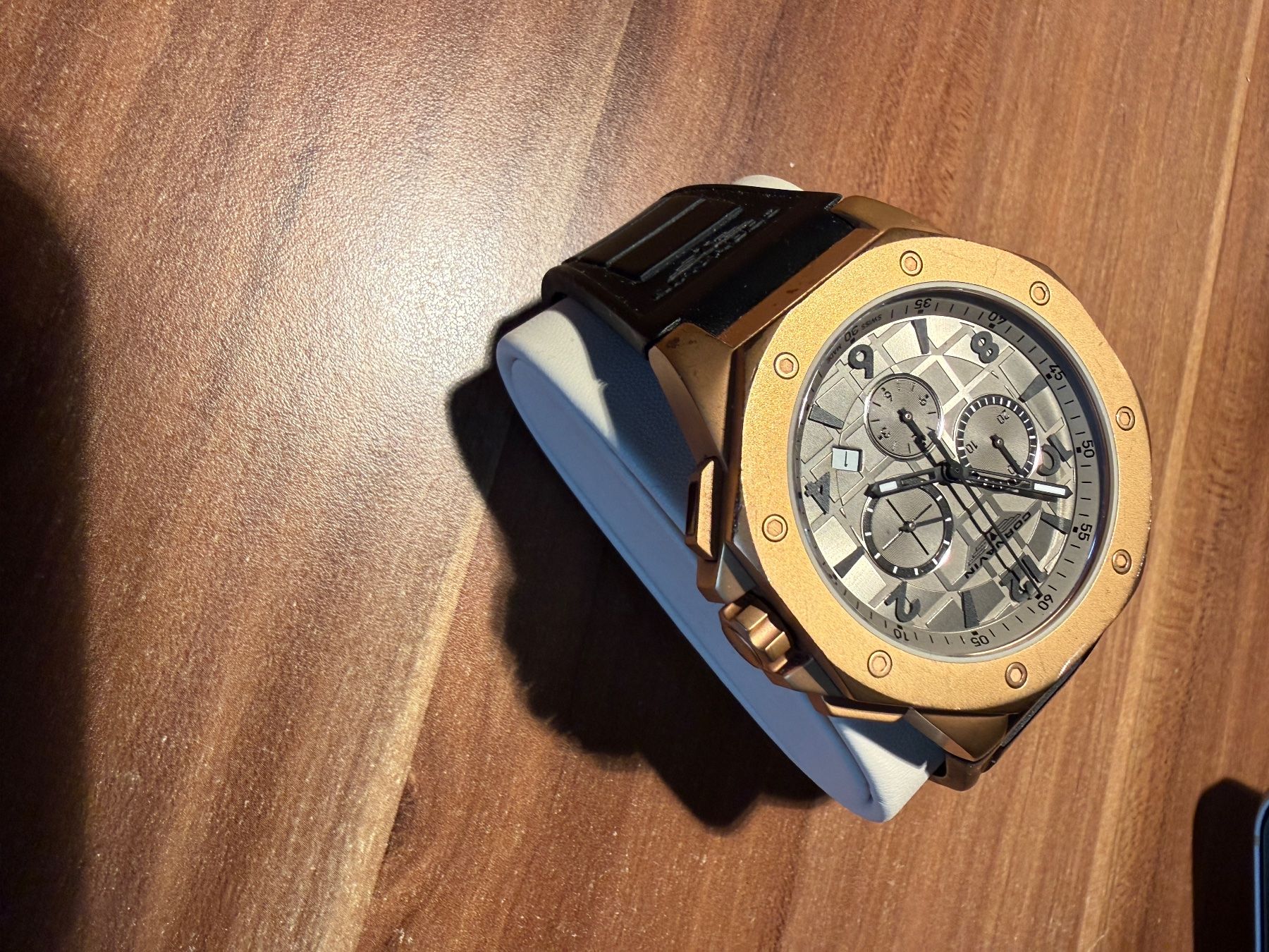 Orologi: CORNAVIN CO 2012-2021R CHF 890 – Usato da Unterseen venduto da SONY-CoolGo 4
