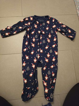 74 Baby Schlafanzug 