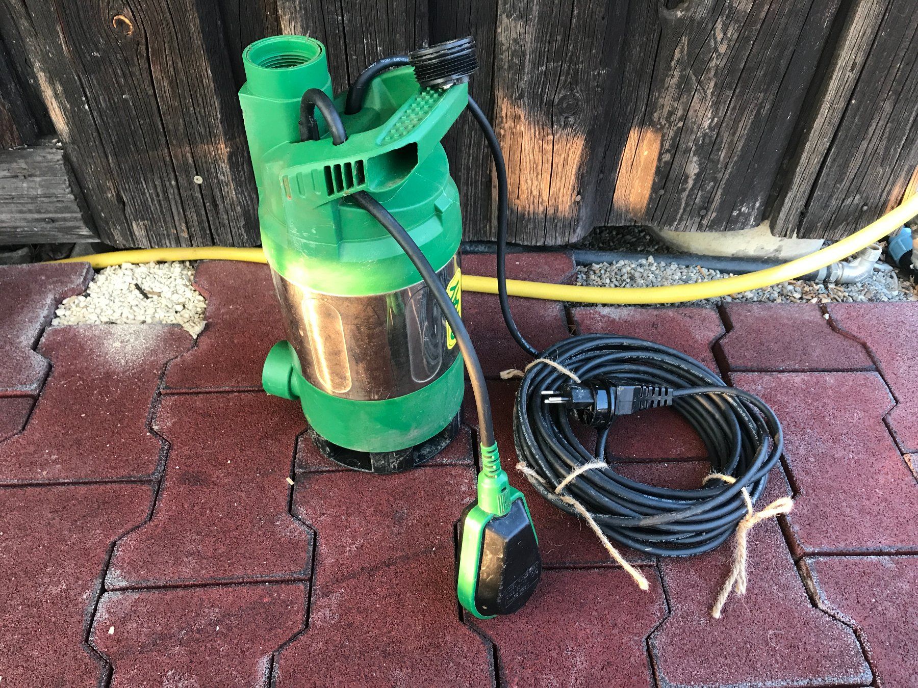 Pompe & Parti di ricambio: Okay 500 Watt schmutzwasserpumpe – Usato da Kreuzlingen venduto da JOWY72 1