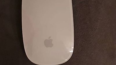 Apple Mouse: Souris Apple à pile – Usato da Crassier venduto da samidesbozart