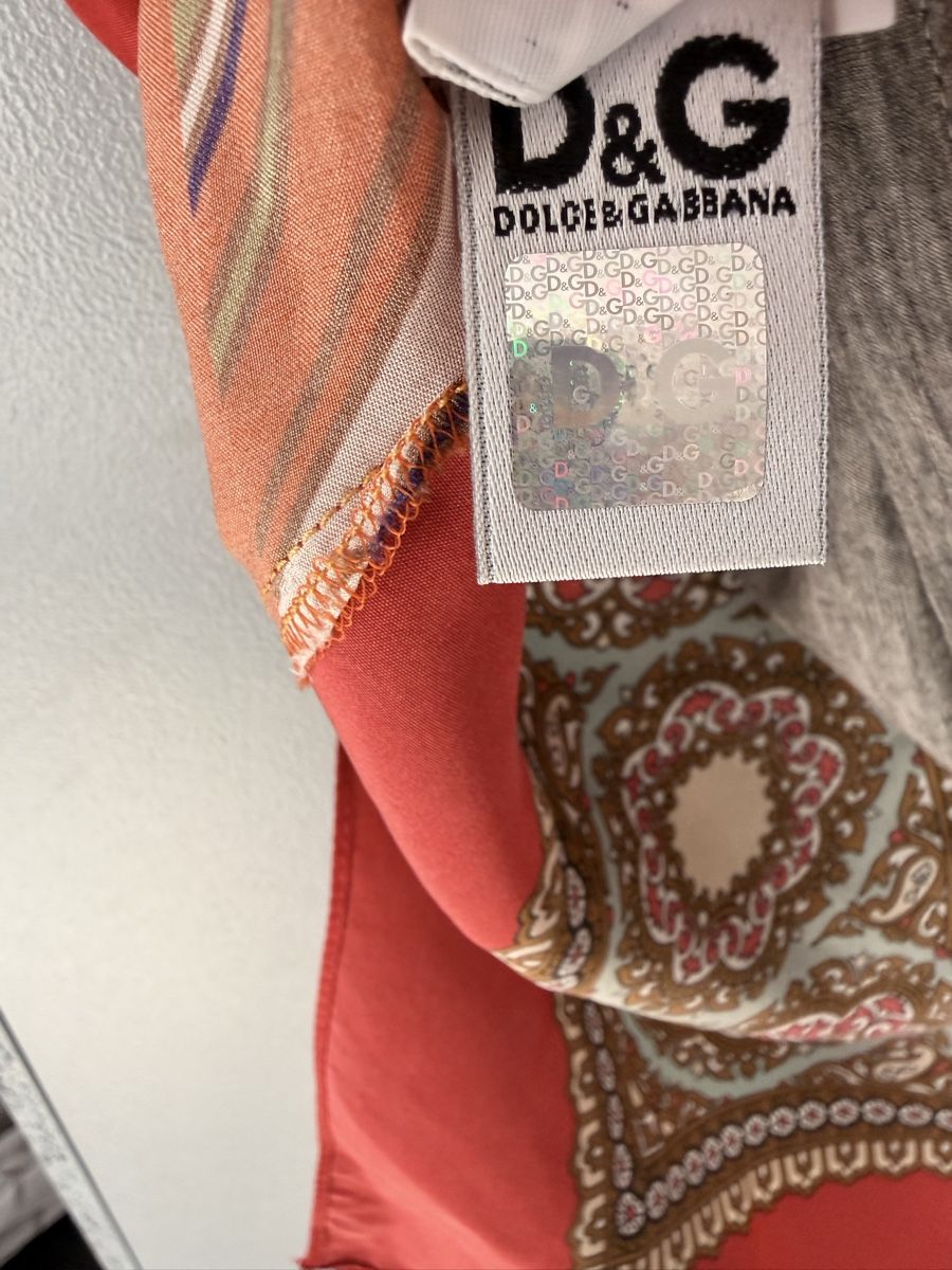 Dolce & Gabbana Top: Dolce & Gabbana asymmetrisches Top  It44/De38 – Usato da Einsiedeln venduto da kalliopee 5