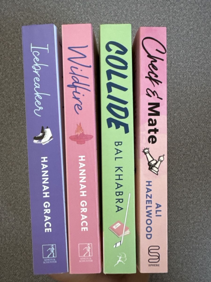 Bücher: 📚Book Bundle - Romance📚 – Neu (gemäss Beschreibung) aus Rümlang von Roomiinaa 2