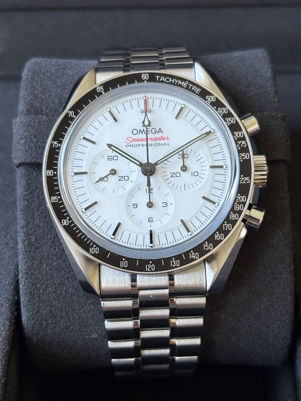 Omega Orologi: OMEGA Speedmaster Moonwatch White Fullset mit Garantie – Usato da Birsfelden venduto da Mynos 3