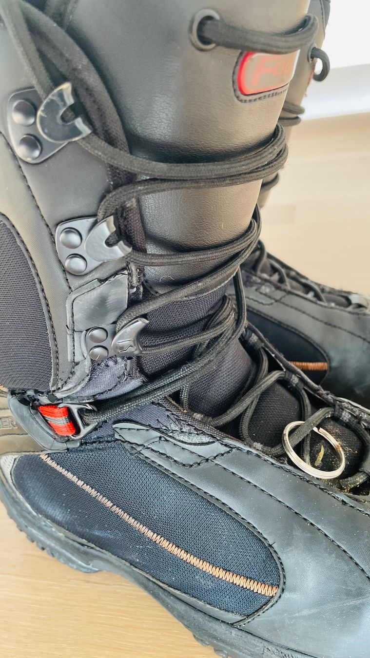Chaussures hommes: Snowboarder Schuhe – D'occasion à Amlikon-Bissegg par Schnuefeli4 2