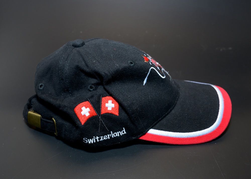 Copricapi, berretti & cappellini: Baseballcap Collection Schweiz Pilatus Flugzeug – Usato da Häusernmoos venduto da adlerfedern 3