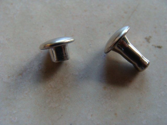 Schweizer Armee Armi bianche: Militaire, d'ordonnance,   100 petits rivets – Usato da Cuarny venduto da hen_g7hn 4
