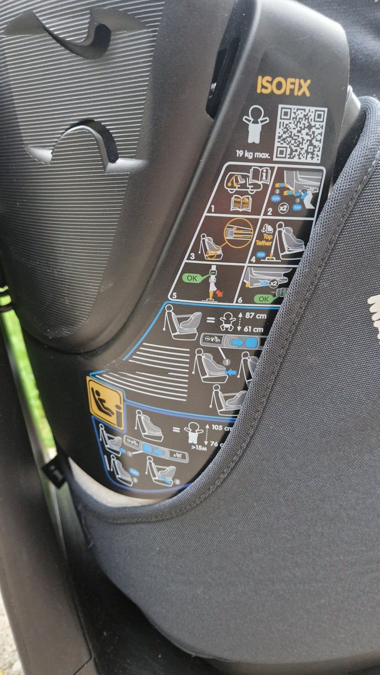 Maxi-Cosi Seggiolini per auto: Maxi-Cosi AxissFix Authentic Graphite – Usato da Aathal-Seegräben venduto da Jago1984ZH 7