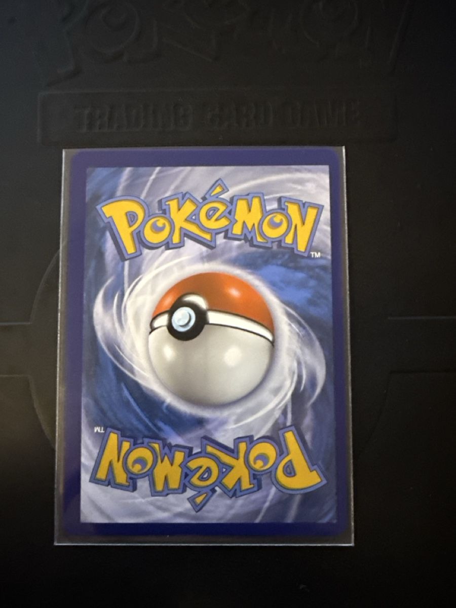 Pokémon Carte collezionabili: Pokémon / Garbodor 100/203 Evolving Skies – Usato da Zell LU venduto da Flavio-123 1