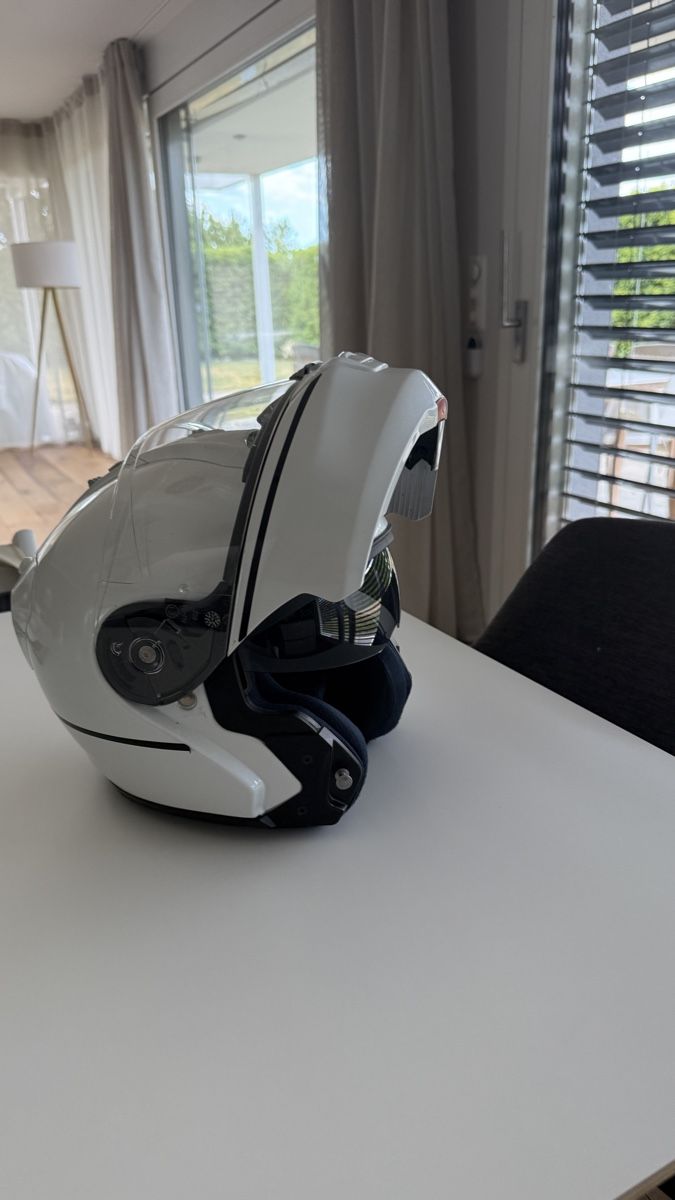 HJC Caschi & visiere: Klapphelm HJC weiss Grösse S – Usato da Bellmund venduto da Totosegeln 1