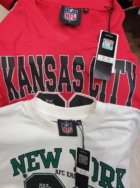 T-shirt: Magliette originali NFL – Usato da Roveredo GR venduto da drifter88