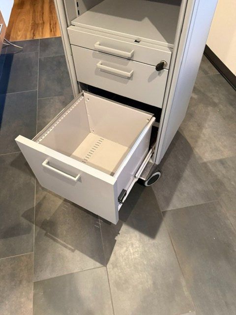 Lista Korpus: Lista Tembea Korpus / Büro-Caddy / Rollcontainer – Gebraucht aus Berg TG von Chnoepfli7 3