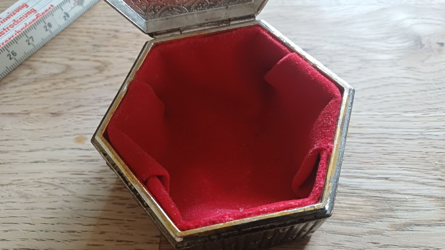 Cassapanche: Kleine Schmuckdose versilbert – Usato da Flawil venduto da Pinkmalibu 9