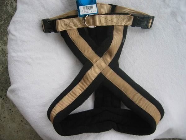 Leine & Halsband: Geschirr Supersoft beige/schwarz, L – Neu und originalverpackt aus Schübelbach von Bemafaja