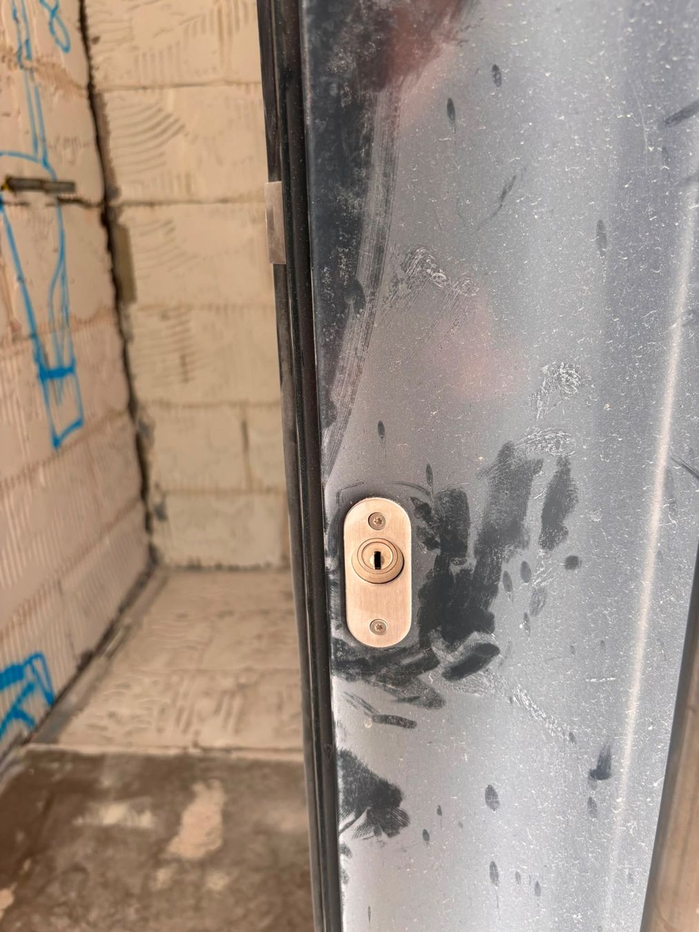 Porte: Metall Eingangstüre RC3 – Usato da Zürich venduto da morgarten 5