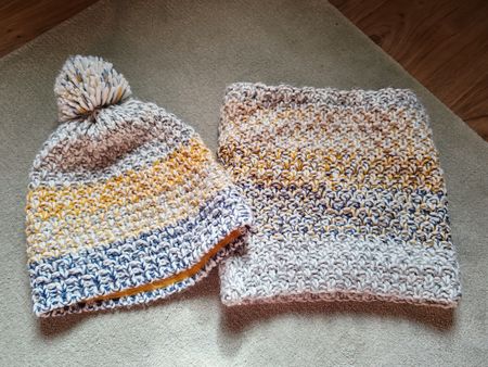 Mütze & Loop, gestreift, beige, gelb, blau