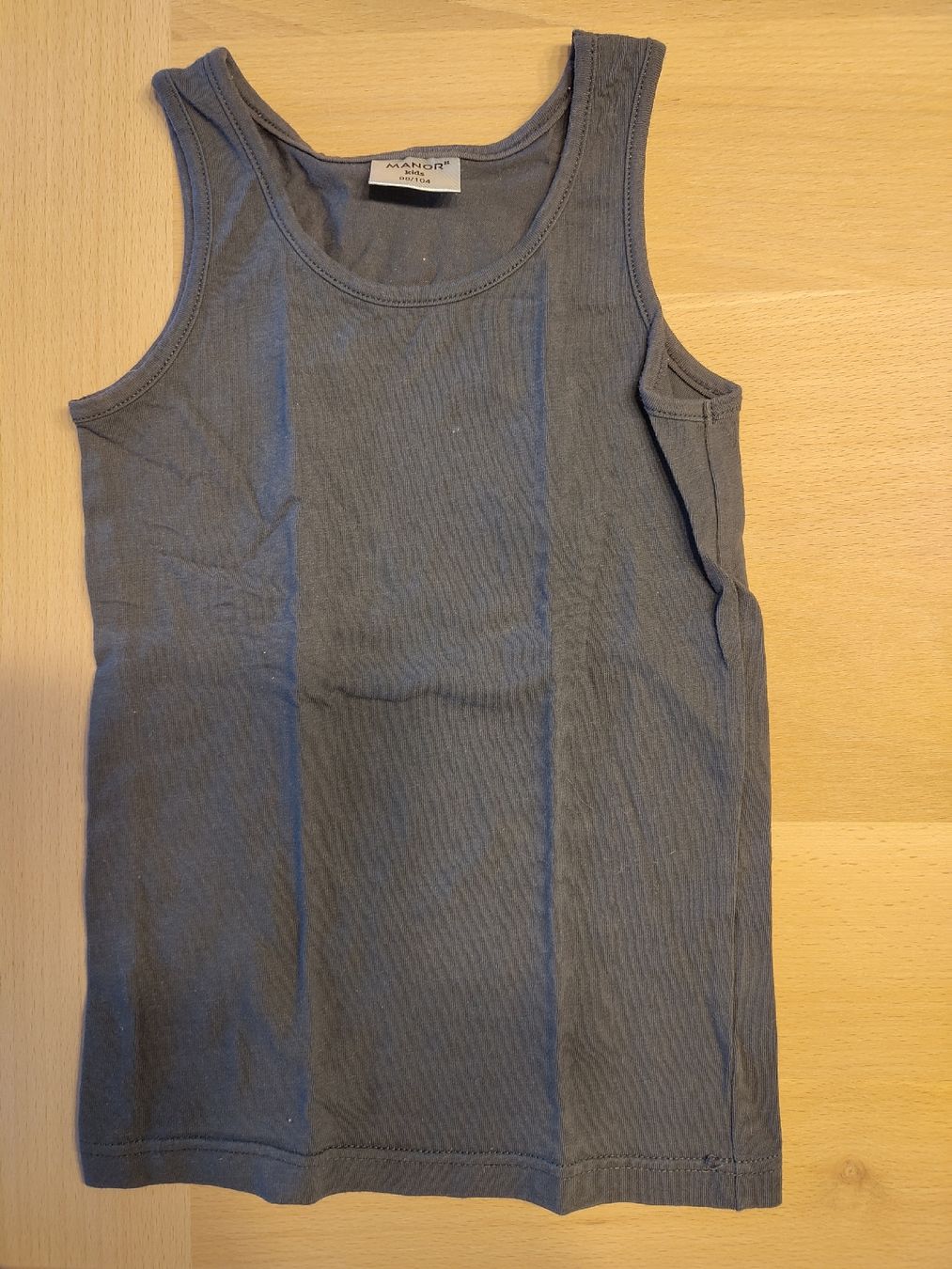 Biancheria intima: Kleiderpaket Unterleibchen 98/104 – Usato da Ostermundigen venduto da Jinushka 2