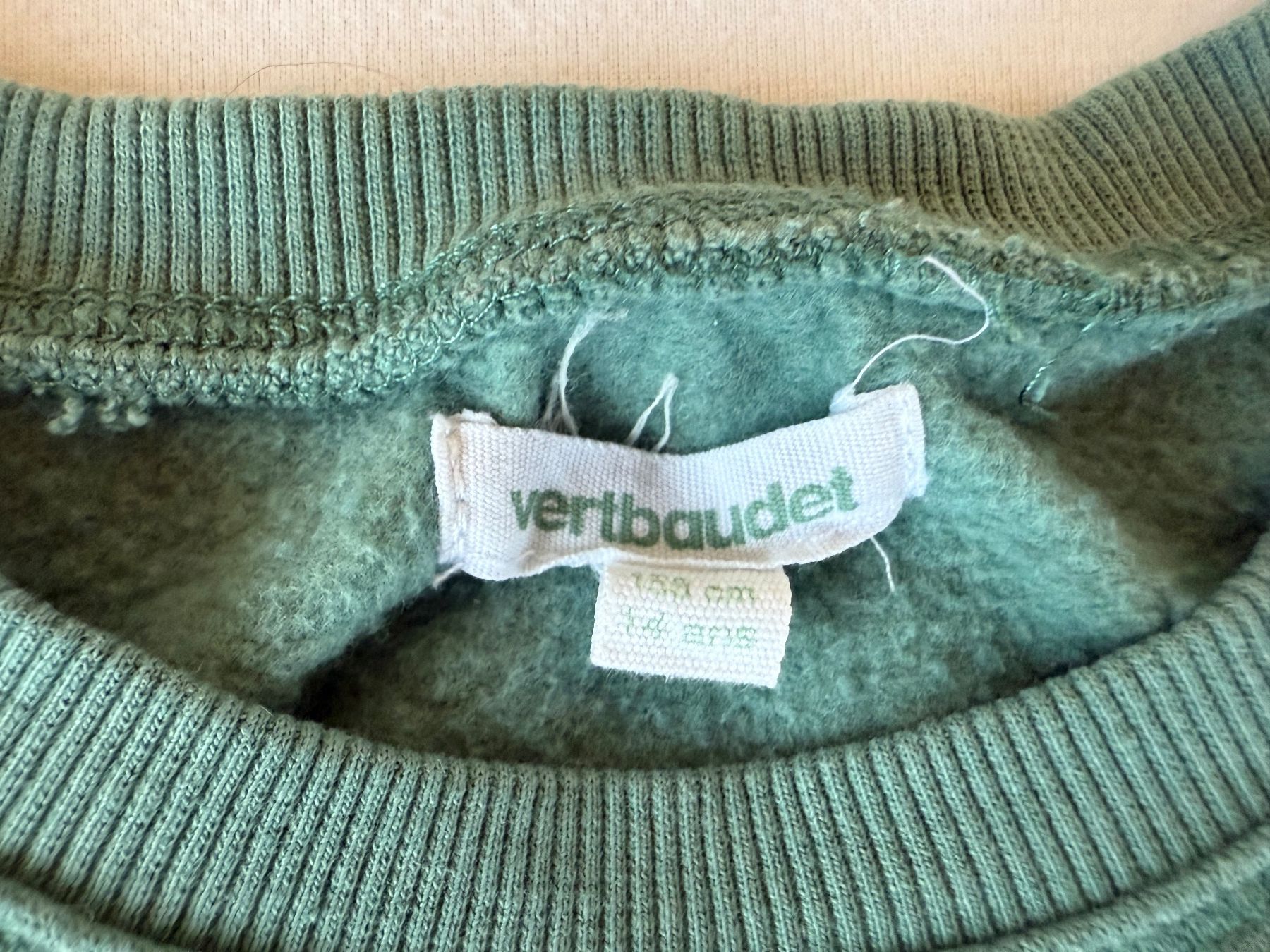 Maglioni & Felpe: Vertbaudet Pullover, Gr. 146cm (158cm) – Usato da Bützberg venduto da Alexaborn 2