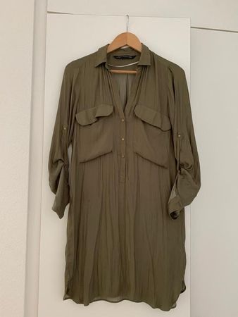 Blusenkleid