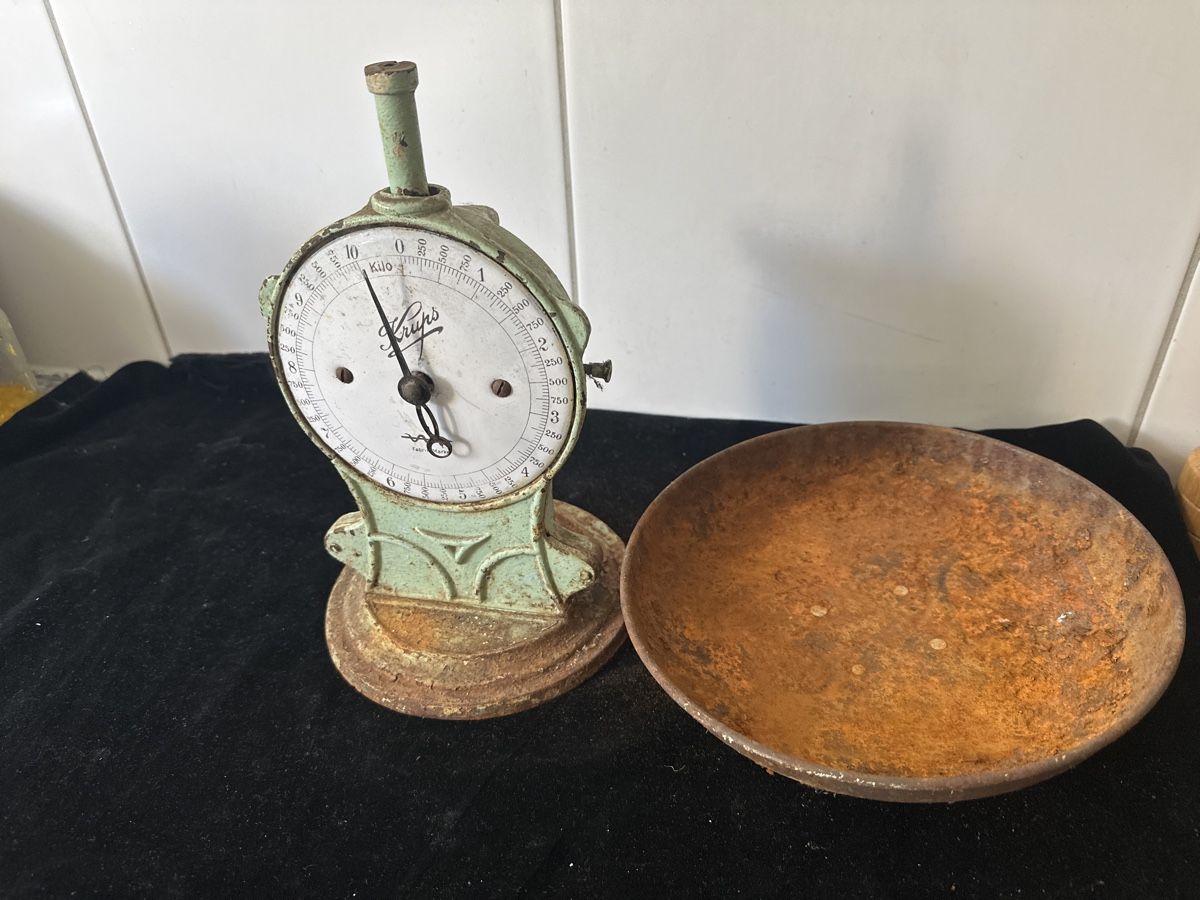 Krups Balances et poids: Antike Küchenwaage "Krups", Retro, Vintage – Défectueux à Zürich par Chaeffeler 1