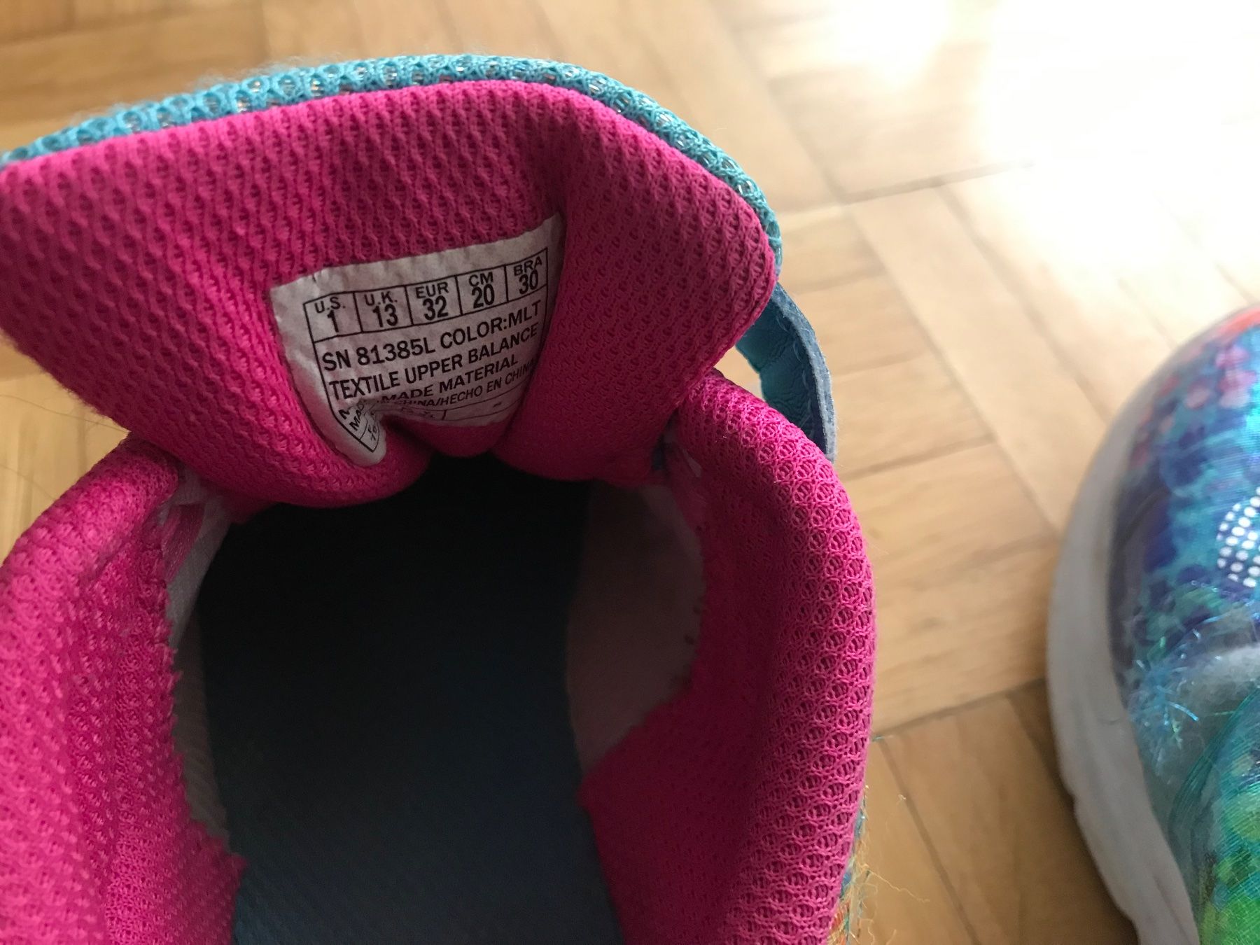 Skechers Scarpe per ragazze: Turnschuhe von Skechers Grösse 32 – Usato da Emmenbrücke venduto da Hathor123 3