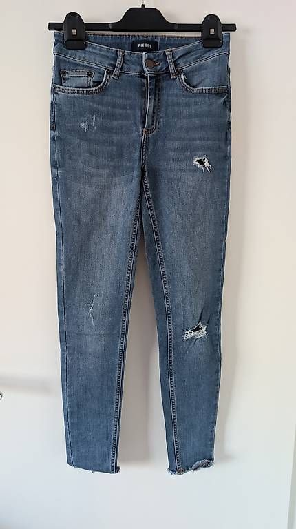 Jeans: Pieces Ripped Skinny Jeans S – D'occasion à Erschwil par andora00 1