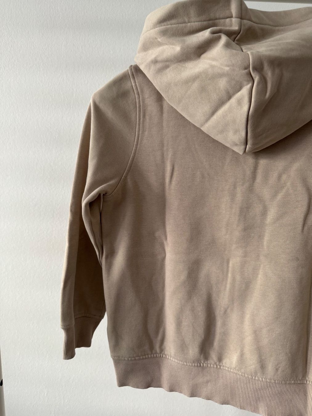 C&A Maglioni & Felpe: C&A Kapuzenpullover Gr 140 – Usato da Zürich venduto da AninANILOKIN 1