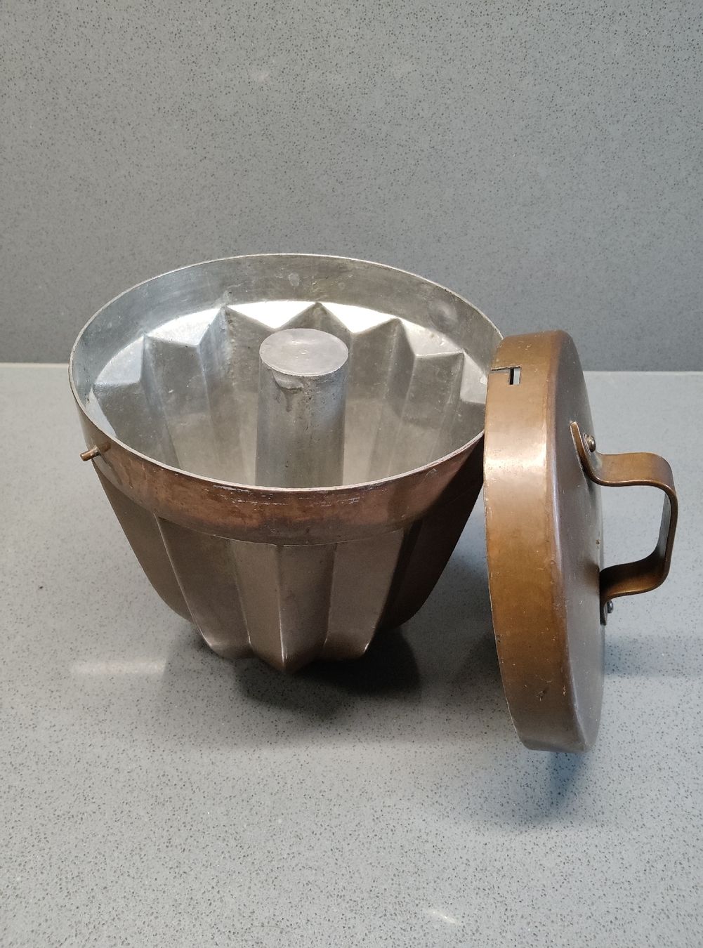 Moules à gâteaux: VINTAGE tragbare KUPFER - PUDDING - FORM – D'occasion à Minusio par Todesca 1