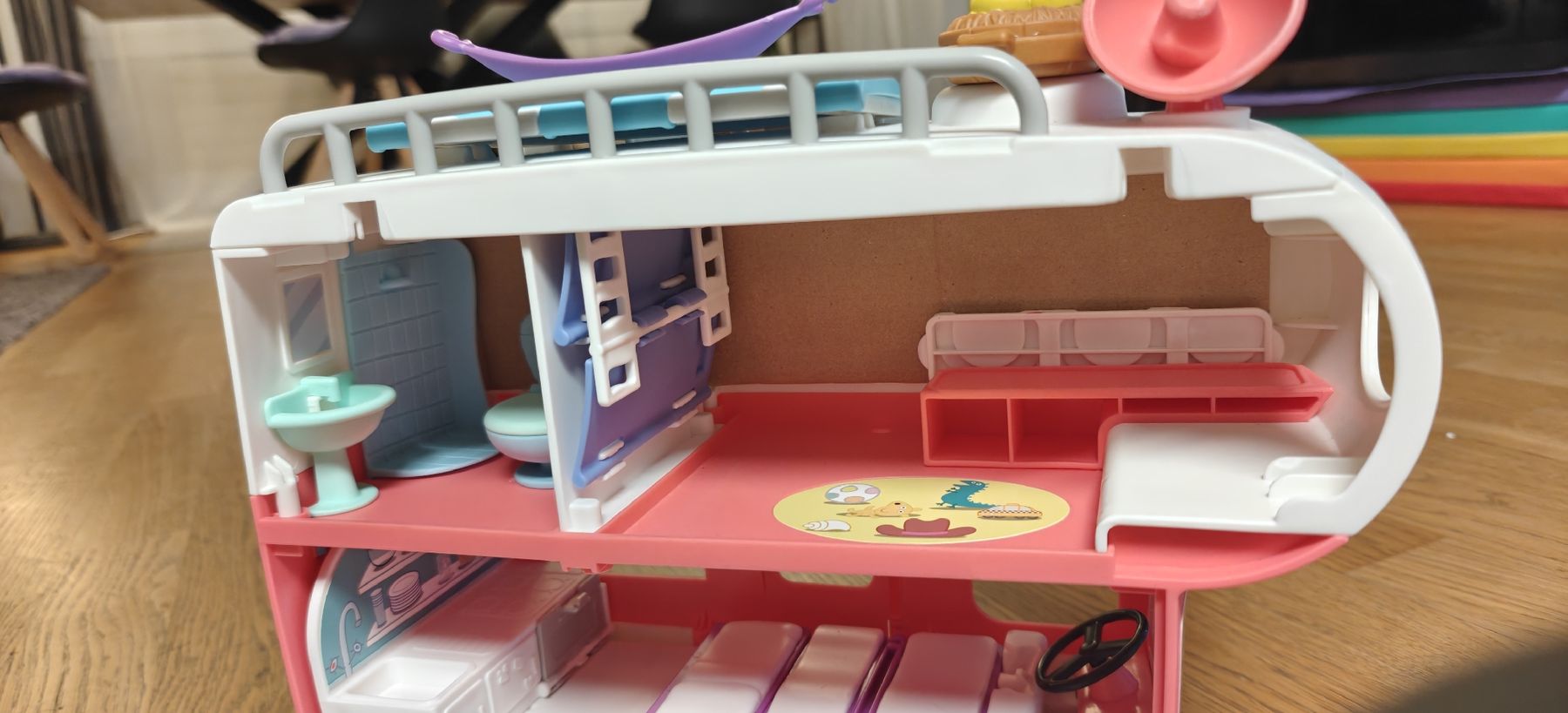 Hasbro Giocattoli: Peppa Pig Wust Camper Caravan + Freunde – Nuovo (secondo la descrizione) da Obernau venduto da ChooseWisely 2