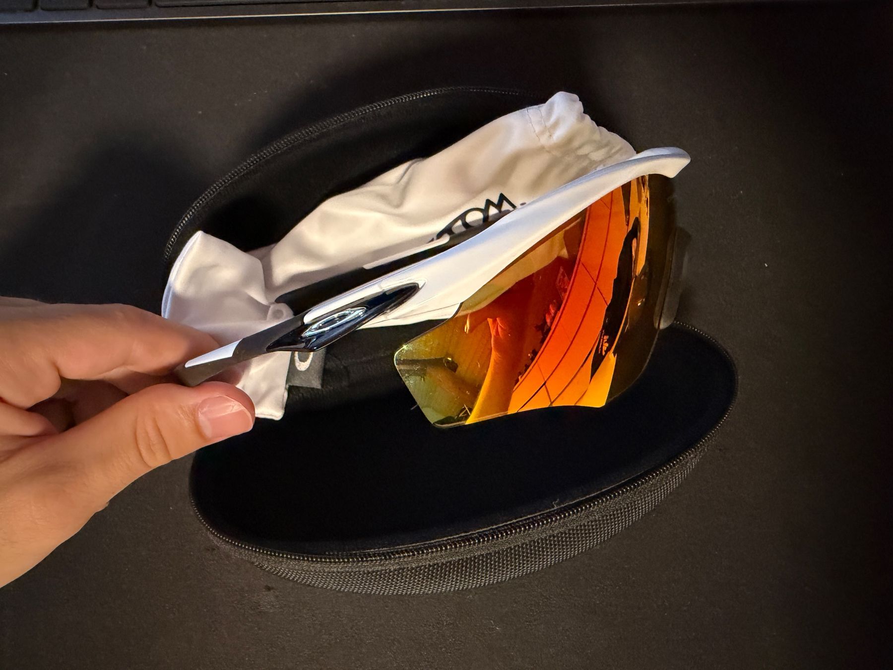 Oakley Brillen & Gläser: Oakley Sonnenbrille ungebraucht – Gebraucht aus Steinebrunn von pja_w6p5 1
