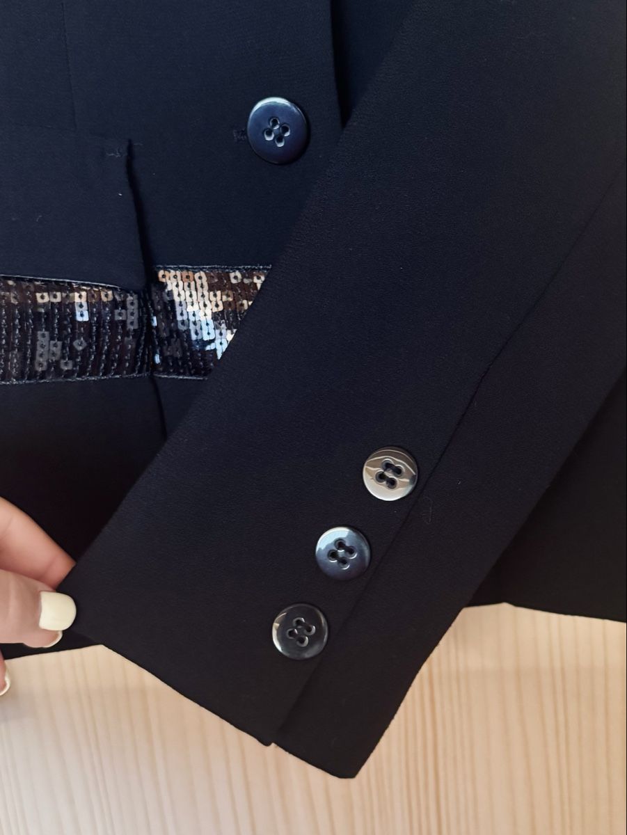 Giacche: Schwarzer Monnari Blazer – Usato da Gadmen venduto da Pinguin89_90 2