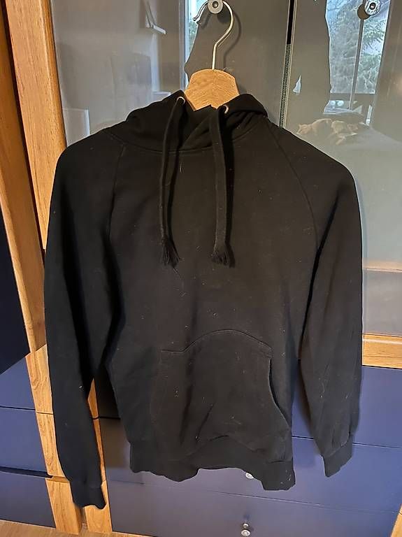 Lotti di vestiti: 3 kapuzenpullover Grösse S – Nuovo (secondo la descrizione) da Ottenbach venduto da niki1991234 1