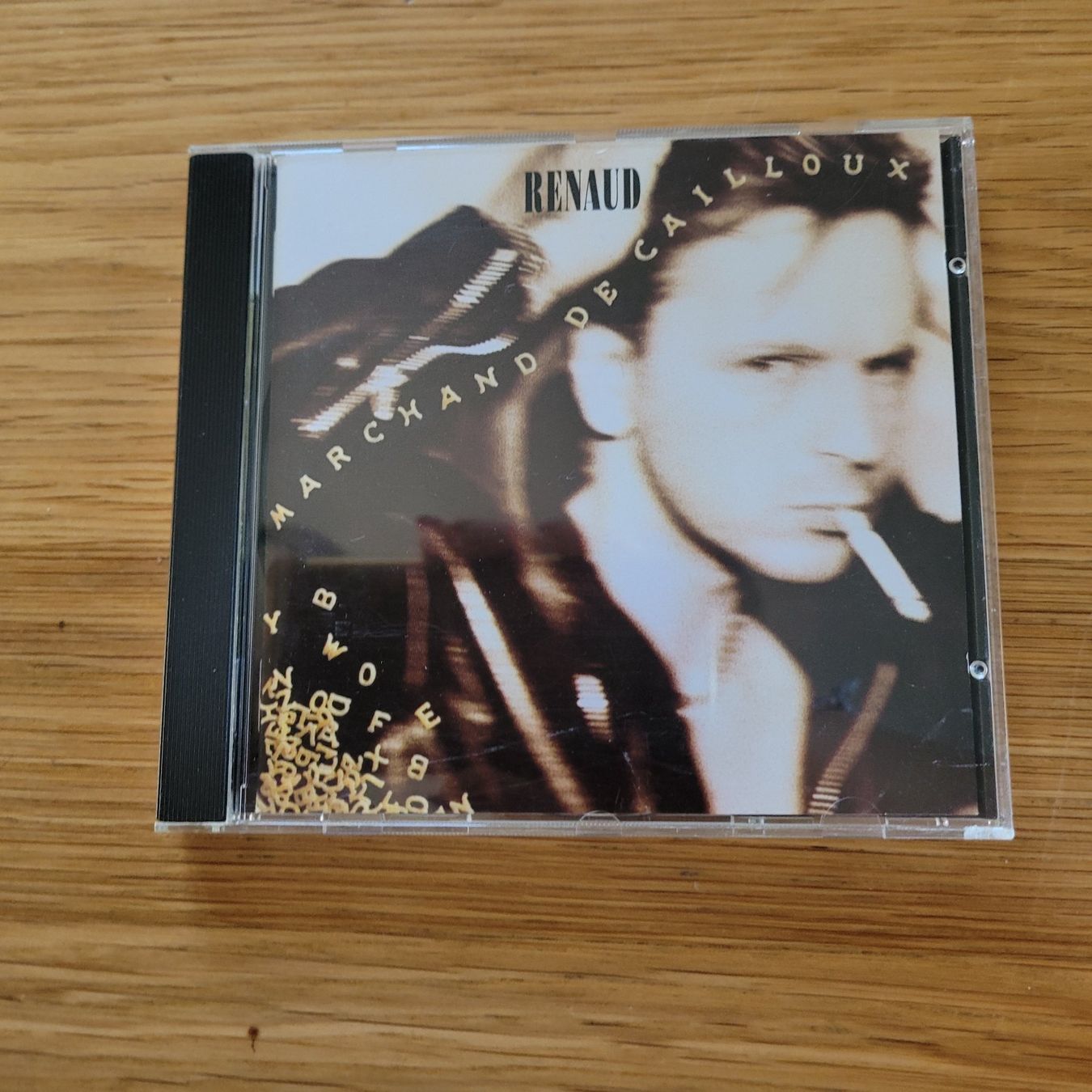CD: CD Renaud Marchand de cailloux – Usato da Biel/Bienne venduto da Destockweb