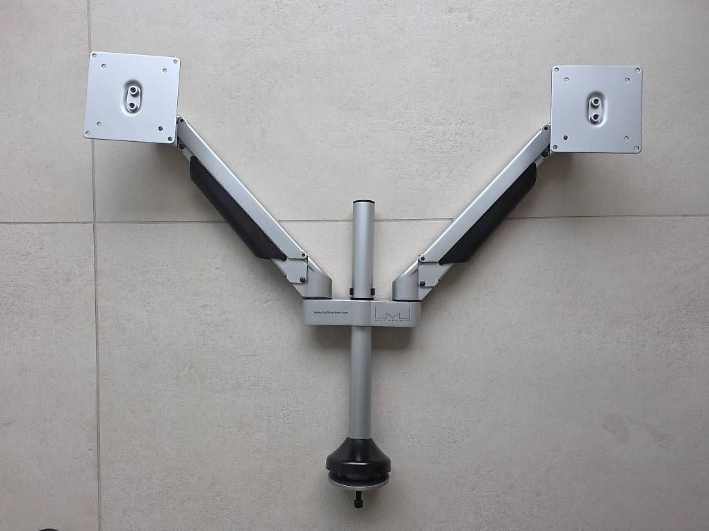 Staffa per monitor: Computer Monitor Stand – Usato da Hergiswil NW venduto da luc_b5pz