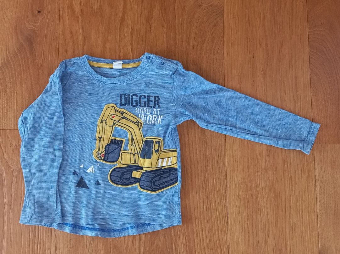 Pullover & Sweatshirts: Hoodie und Pulli Gr. 98/104 – Gebraucht aus Waldstatt von Boeneli-Spross 1