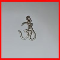 Halskette Anhänger OM Silber ?