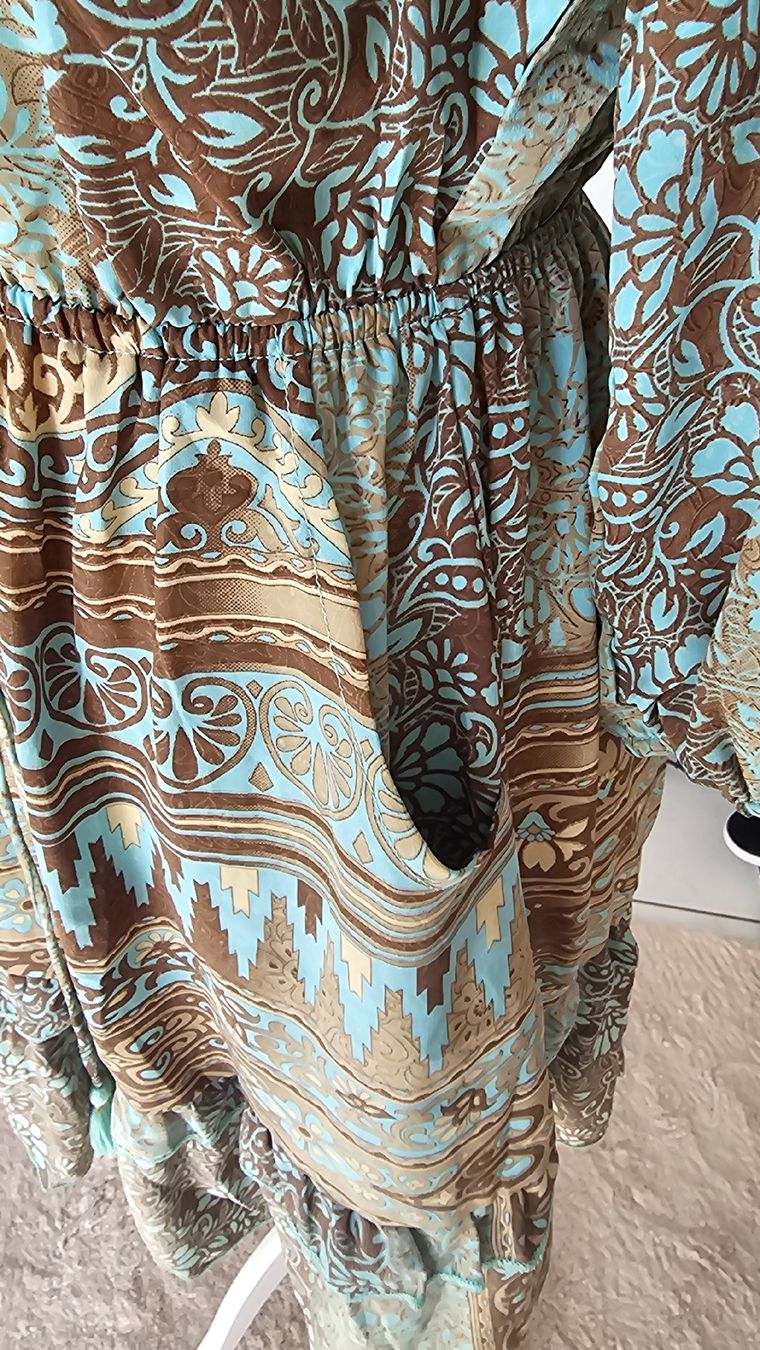 Vestiti: Sommerliches Midikleid mit Ethno-Muster, Grösse S – Nuovo e nell'imballaggio originale da Niedergösgen venduto da topol14 2