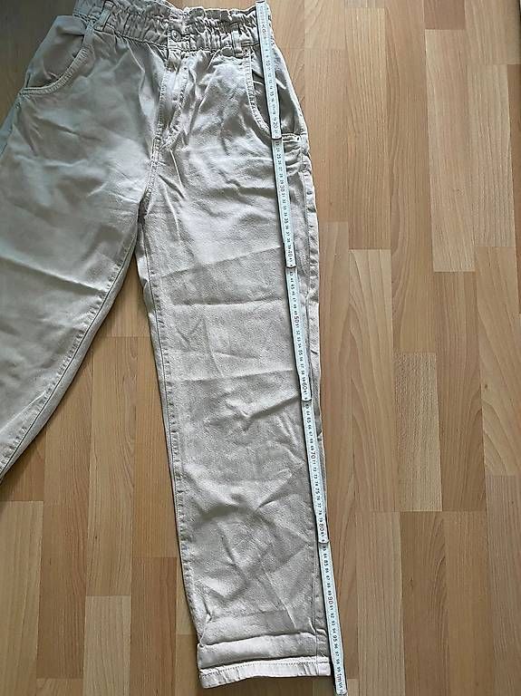 Pull&Bear Pantaloni: Hose beige Pull & Bear Grösse M – Usato da Zürich venduto da Ma_Go 3