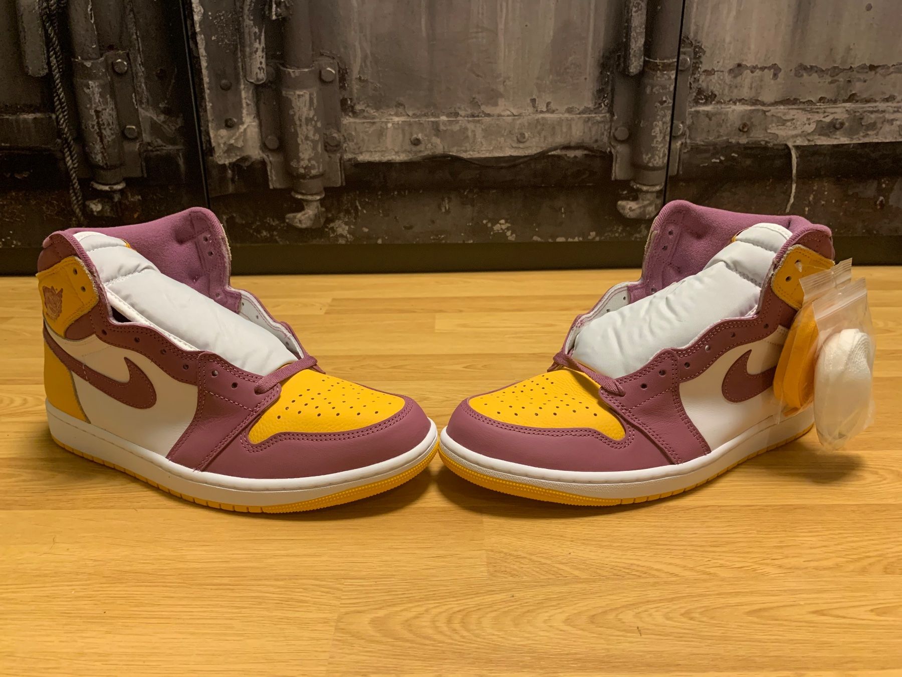 Jordan Scarpe da uomo: Air Jordan 1 – Nuovo e nell'imballaggio originale da Wettingen venduto da Airjordan 1
