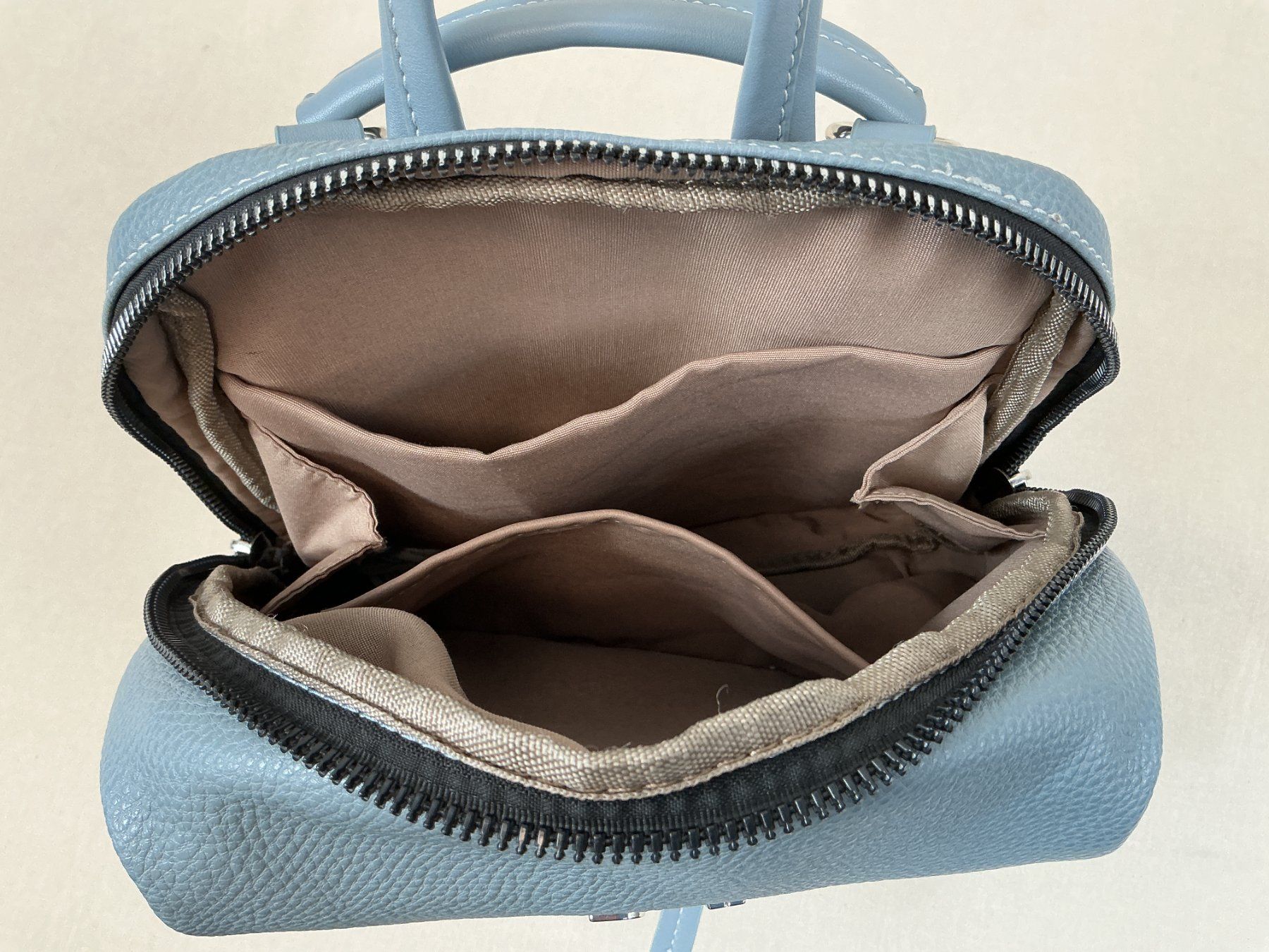 David Jones Rucksäcke: DAVID JONES Rucksack – Gebraucht aus Richterswil von Restwert_Richterswil 8