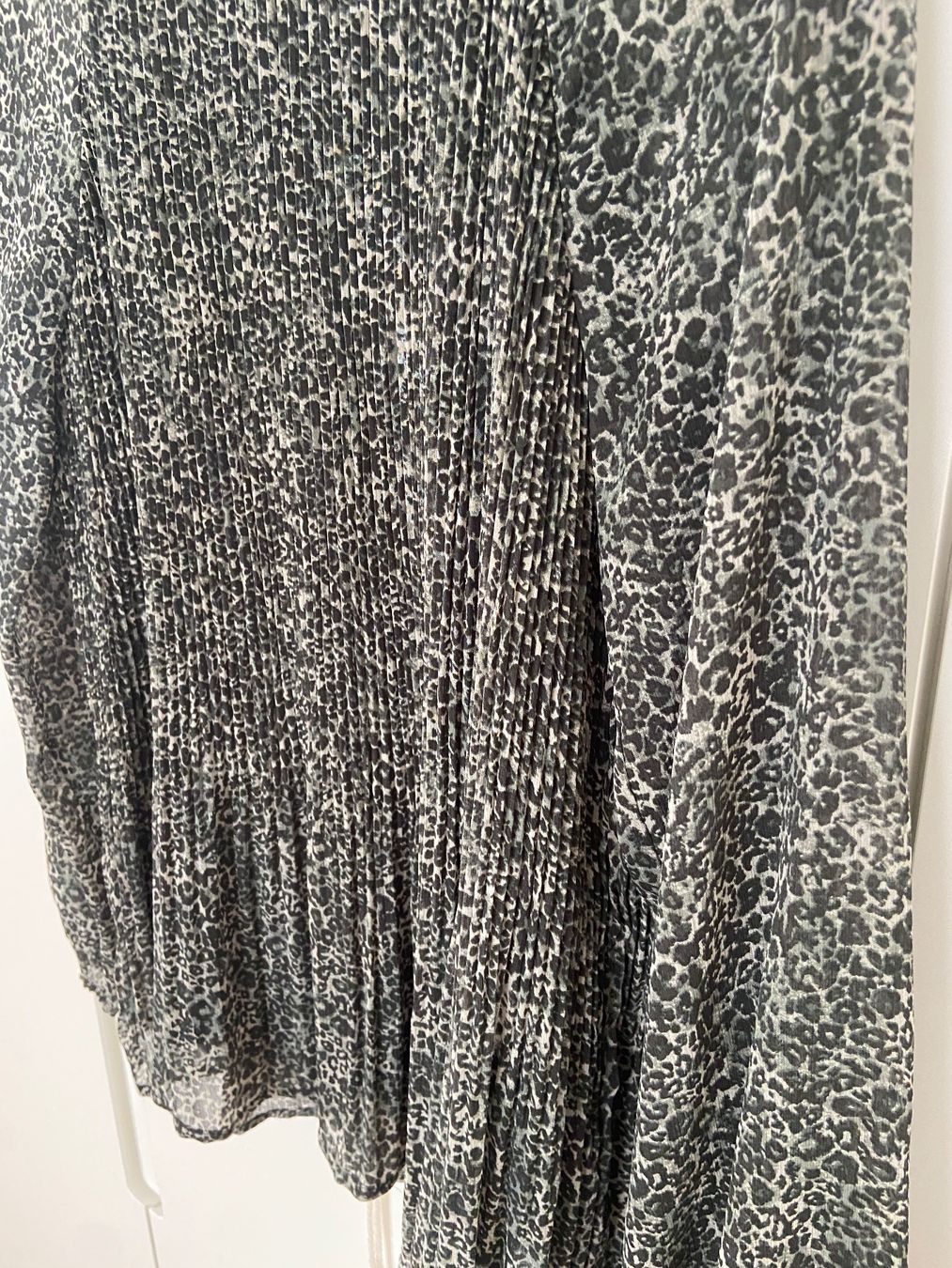 Blusen: Bluse in Leopardenmuster, Grösse M – Gebraucht aus Kloten von zizibru 3