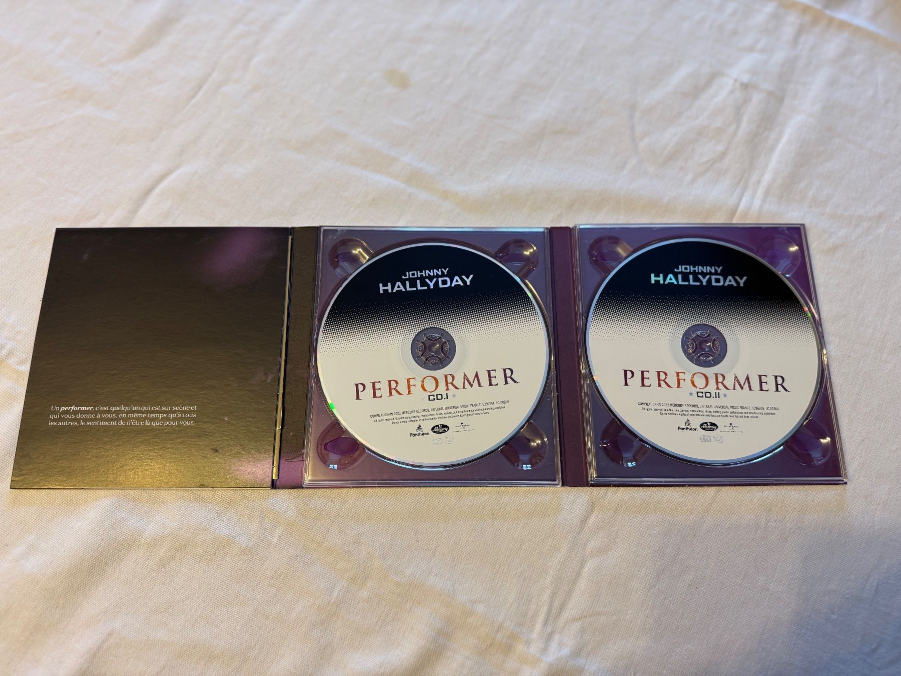 CD: Johnny Hallyday - Performer - Édition double CD - Très bon – Usato da La Chaux-de-Fonds venduto da Marteaux 2